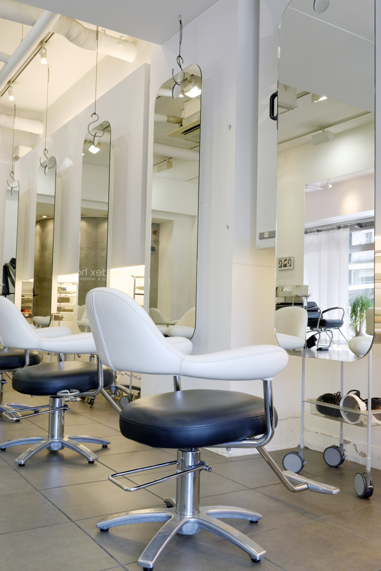 内装施工中の様子